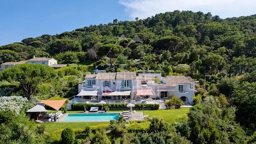 Villa 480 m²