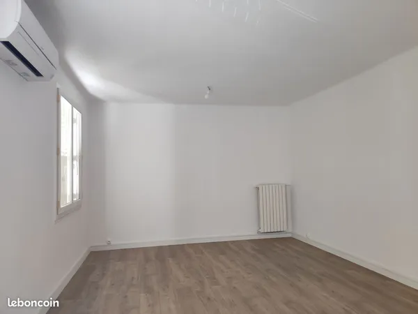 Appartement T3 Rénové + Parking Chutes Lavie 13004 Marseille