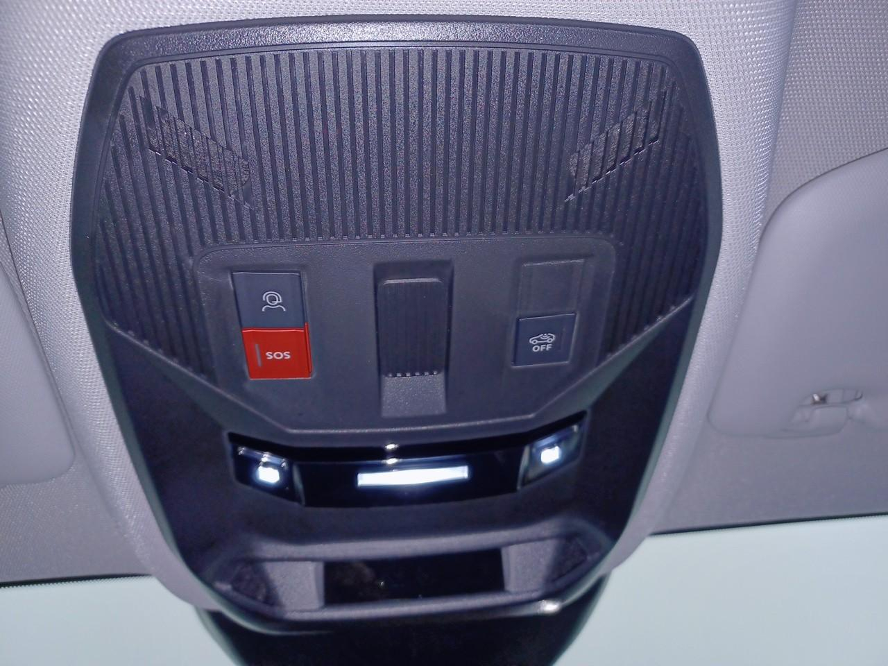 Peugeot 308 electrique 54 kwh 156ch allure — photo 15