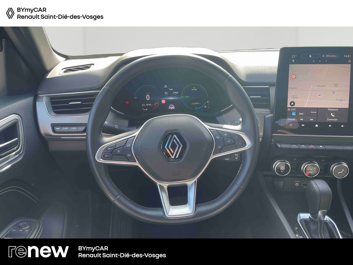Renault Arkana E-Tech 145 - 23 — photo 10