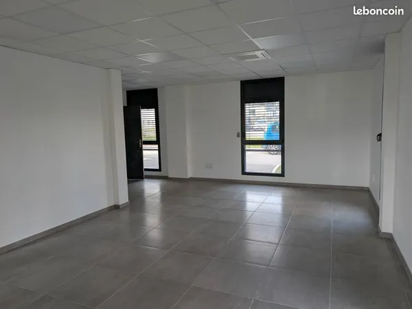 Bureaux 120 m² GUILHERAND-GRANGES