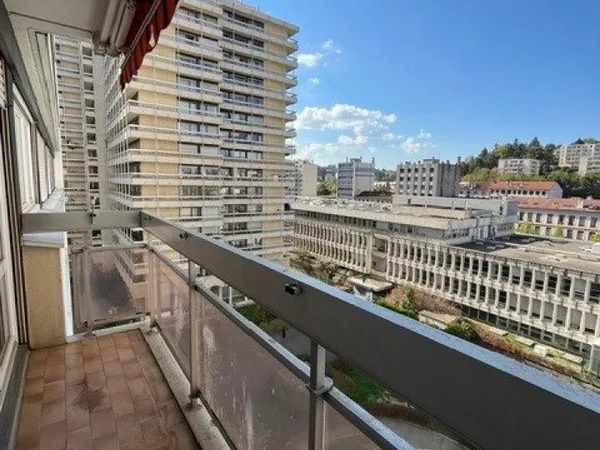 Appartement T3 avec garage et balcon