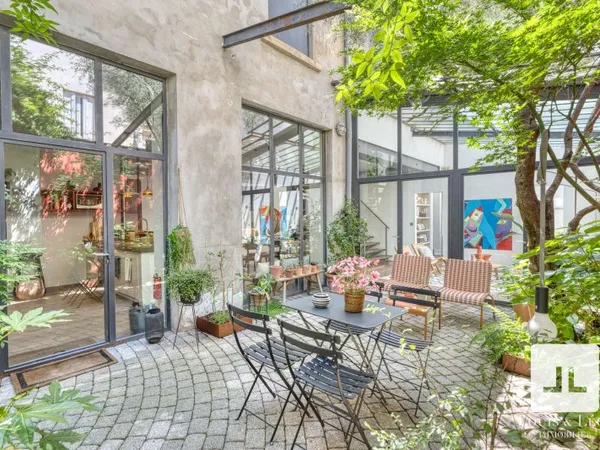 Vends maison de ville à Lyon 3 - 206,38 m²