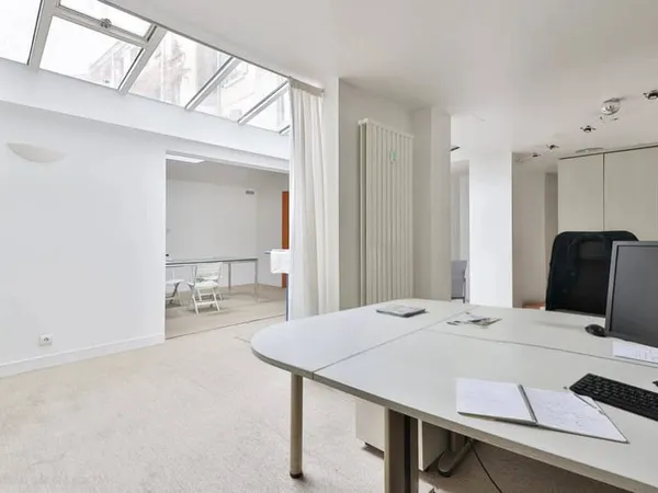 Local commercial 168 m²