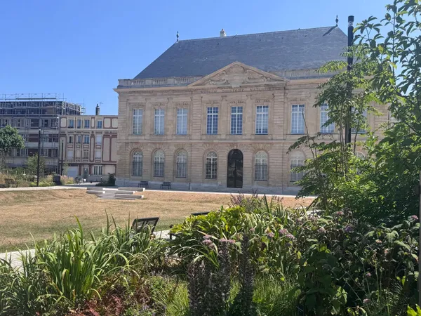 Appartement 10 pièces 180 m²