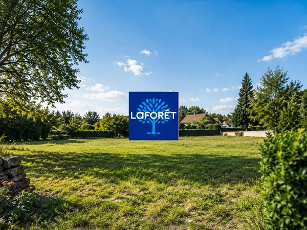Terrain 695 m²