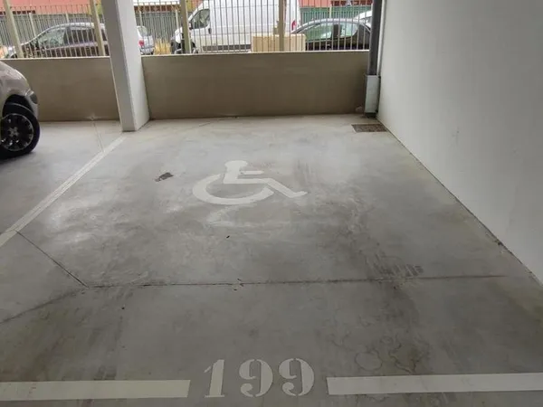 Parking 15 m² Corbeil Essonnes