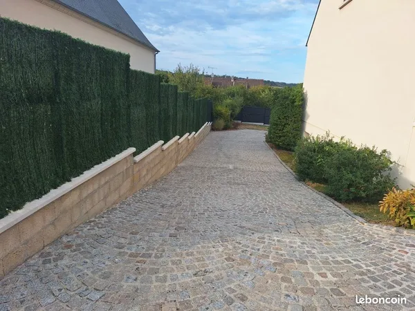 PAVILLON 180 m² avec sous-sol de 160 m²