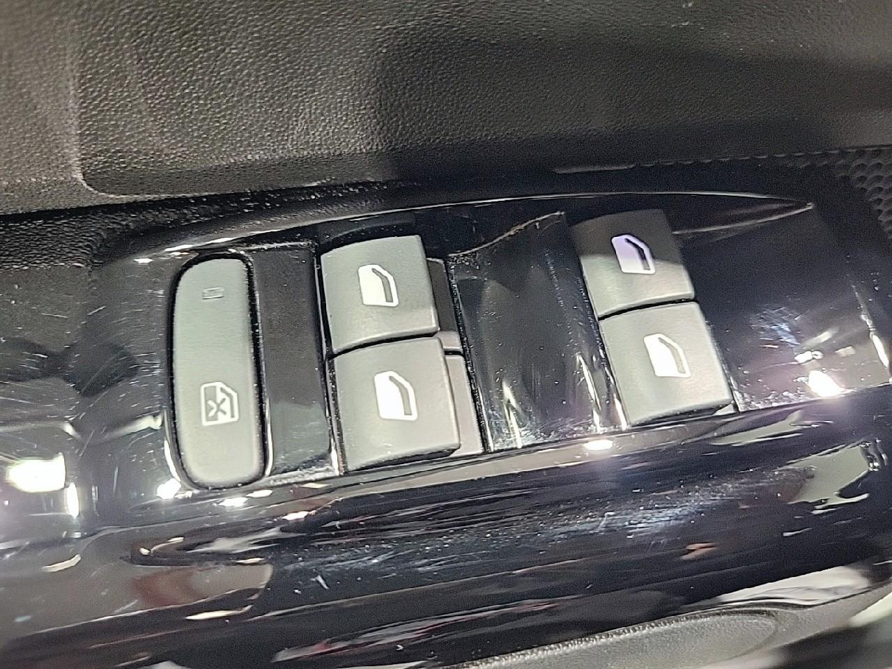 Citroën C3 puretech 110 s&s eat6 shine — photo 23