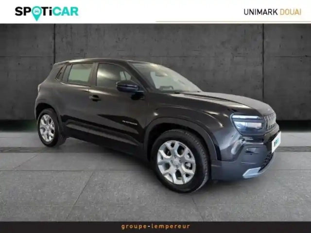 Jeep Avenger 1.2 turbo t3 100ch altitude — photo 1