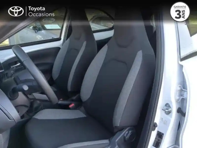 Toyota Aygo x 1.0 vvt-i 72ch dynamic my24 — photo 13