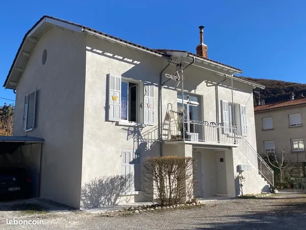 Appartement type 3 à louer à Digne