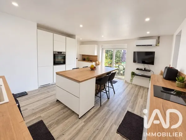 Maison 5 pièces 273 m²