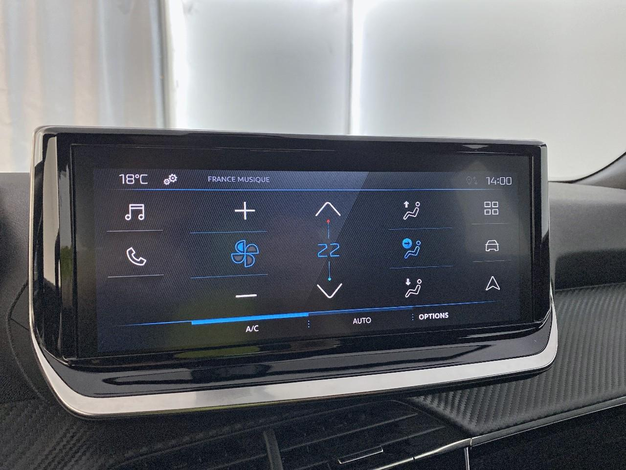 Peugeot 2008 hybrid 145 e-dcs6 style — photo 14