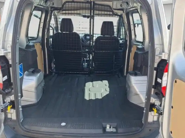 Ford Transit Courier 1.5 tdci 75ch stop&amp;start trend — photo 5