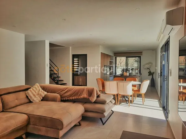 Maison contemporaine à Choisey