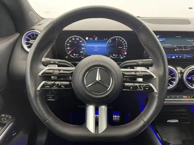 Mercedes Gla 250 e hybrid eq 8g-dct — photo 4