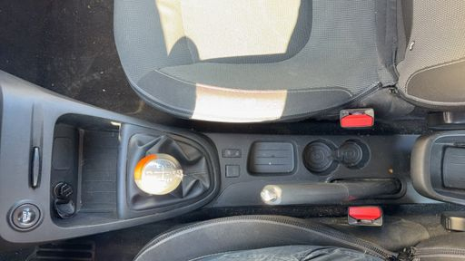 Renault Captur 0.9 TCe 90 - Business – 2015 – 120562 km – Essence – Boîte Manuelle — photo 9