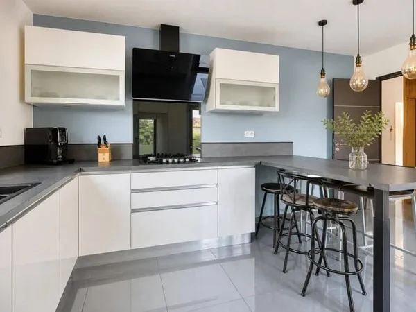Maison 7 pièces 197 m²