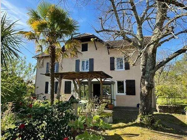Maison 5 pièces 140 m²