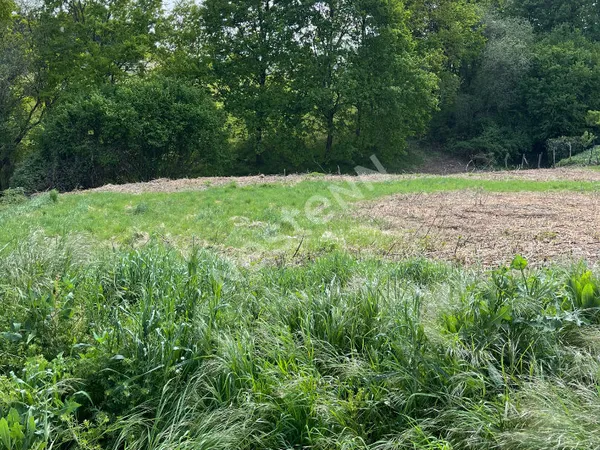Vente agréable terrain à bâtir à Montval-sur-Loir (72500)