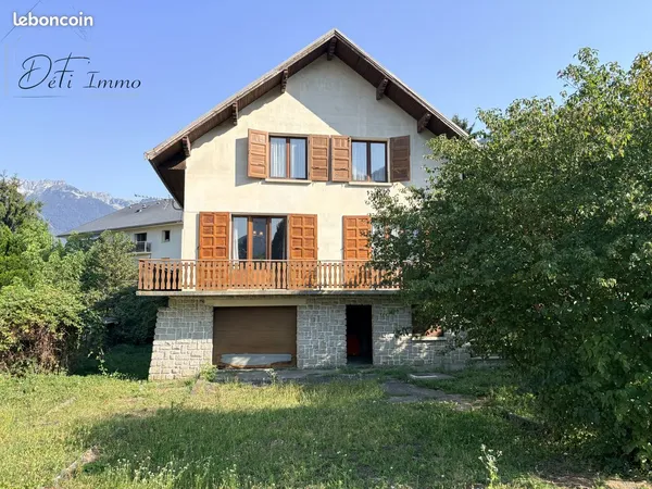 Maison 9 pièces 200 m²