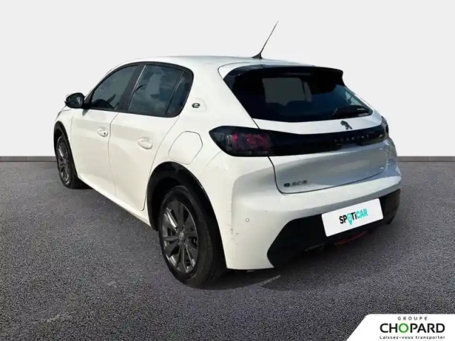 Peugeot 208 electrique 50 kwh 136ch — photo 7