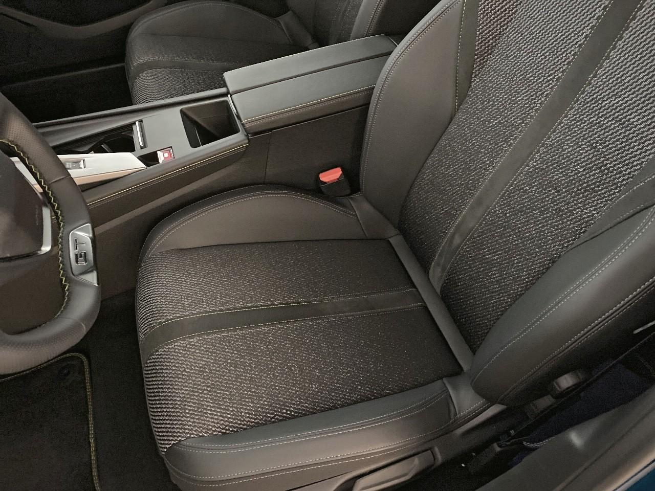 Peugeot 408 electrique 58 kwh 210 ch gt — photo 9