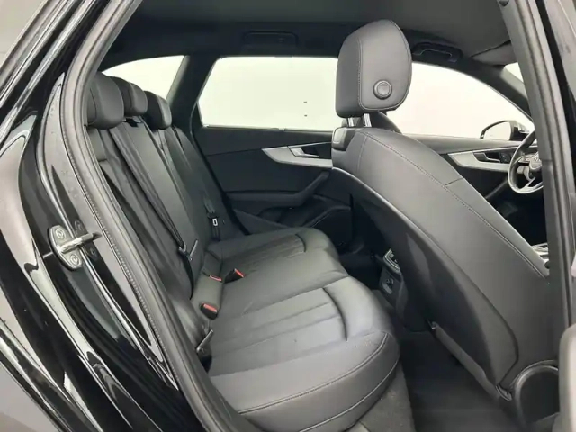 Audi A4 avant 35 tdi 163 s tronic 7 — photo 44