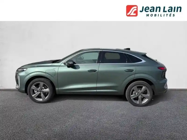 Audi Q3 sportback e-hybrid 272 ch s tronic 6 — photo 8