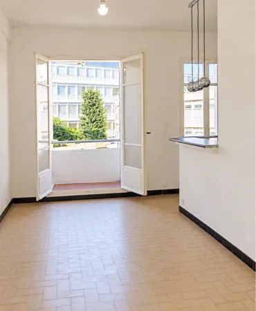 Camas - T1 environ 28m2 avec balcon