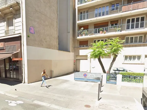 Box Vaugirard