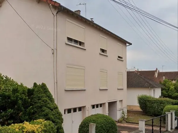 Bel appartement F4 rénové à neuf — Cadre verdoyant et calme