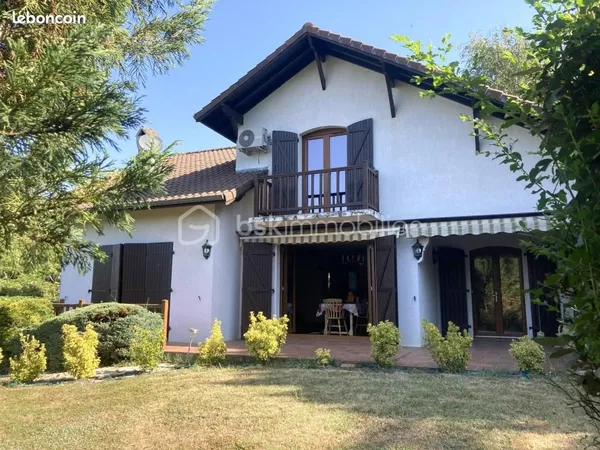 Villa 6 pièces 158 m²