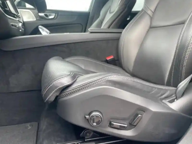 Volvo Xc60 t6 hybride rechargeable 253 + 145ch ultra style dark geartronic 8 awd — photo 13
