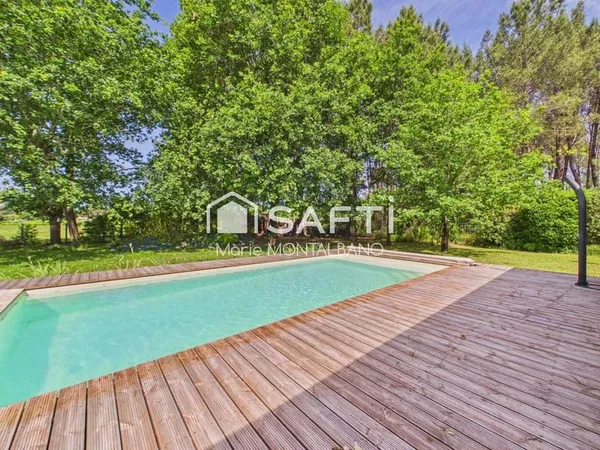 Maison 120m² avec piscine dans un écrin de verdure