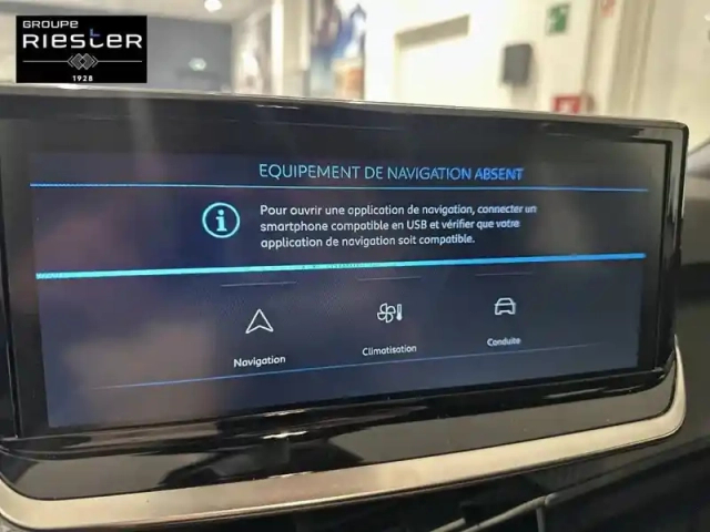 Peugeot 2008 hybrid 145 e-dcs6 — photo 57
