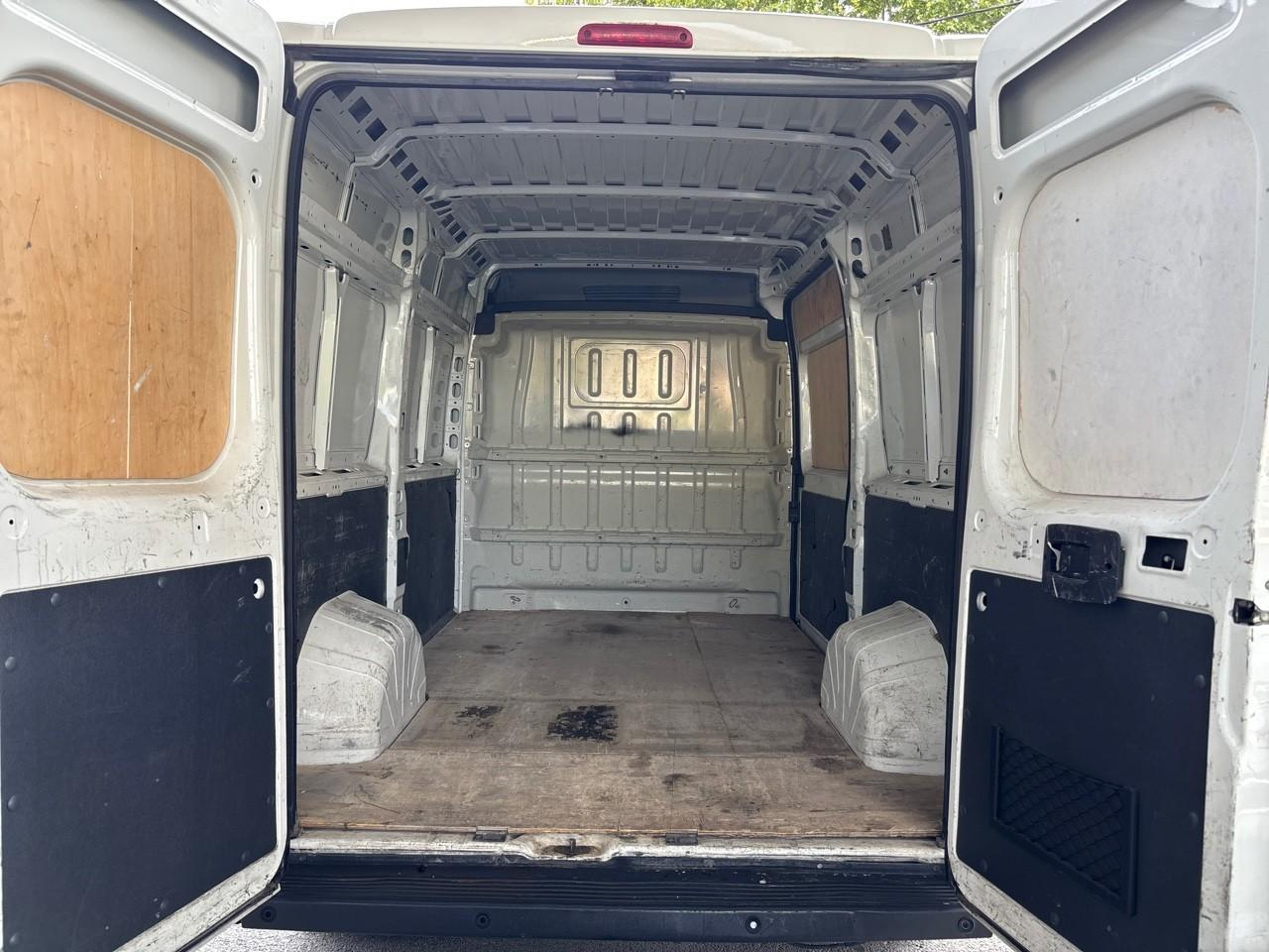 Citroën Jumper 30 l2h2 2.0 bluehdi 130 club — photo 6