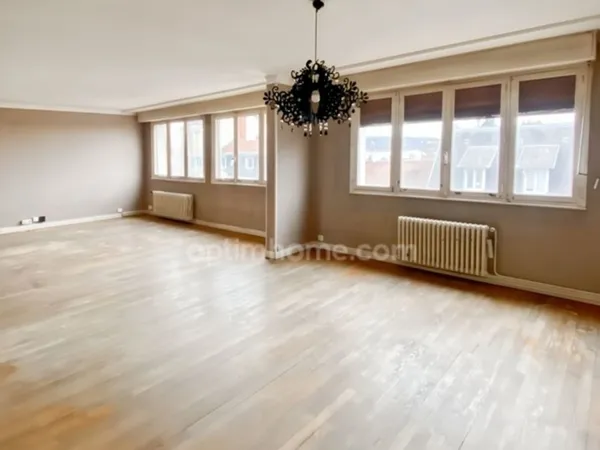 Spacieux appartement T5 de 108 m2 avec vue dégagée  Nancy, secteur Boulevard Albert 1er