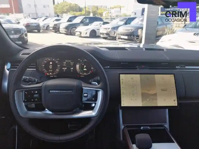 Land Rover Range Rover swb p550e phev awd — photo 24