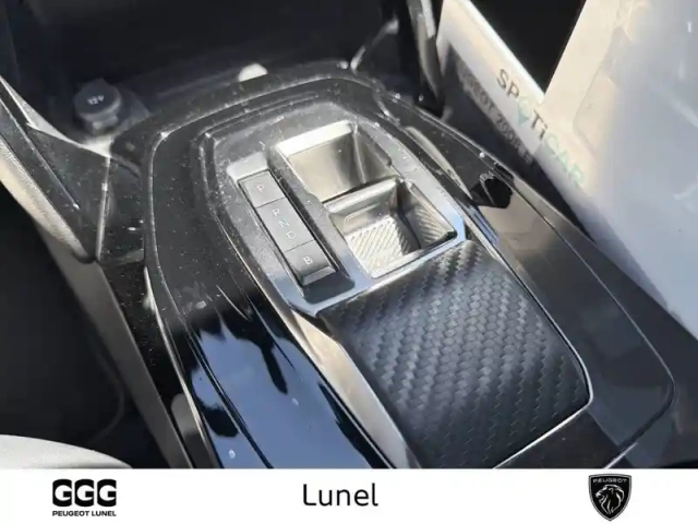 Peugeot 2008 electrique 136 ch — photo 19