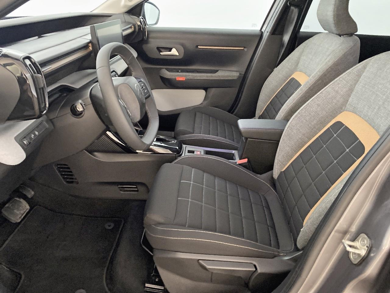 Citroën C3 Aircross hybride 145 ch aut plus — photo 9