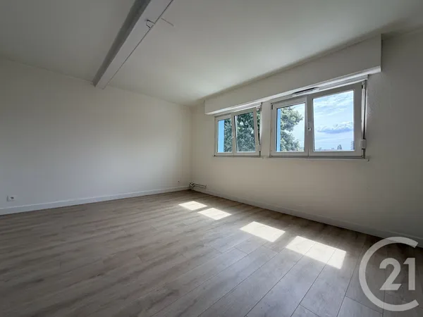 Appartement 4 pièces 84 m²