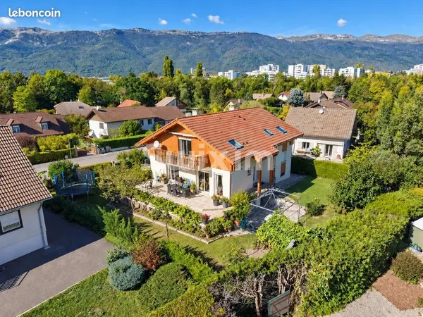 Maison 11 pièces 290 m²