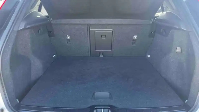 Volvo Xc40 t5 recharge 180+82 ch dct7 — photo 12