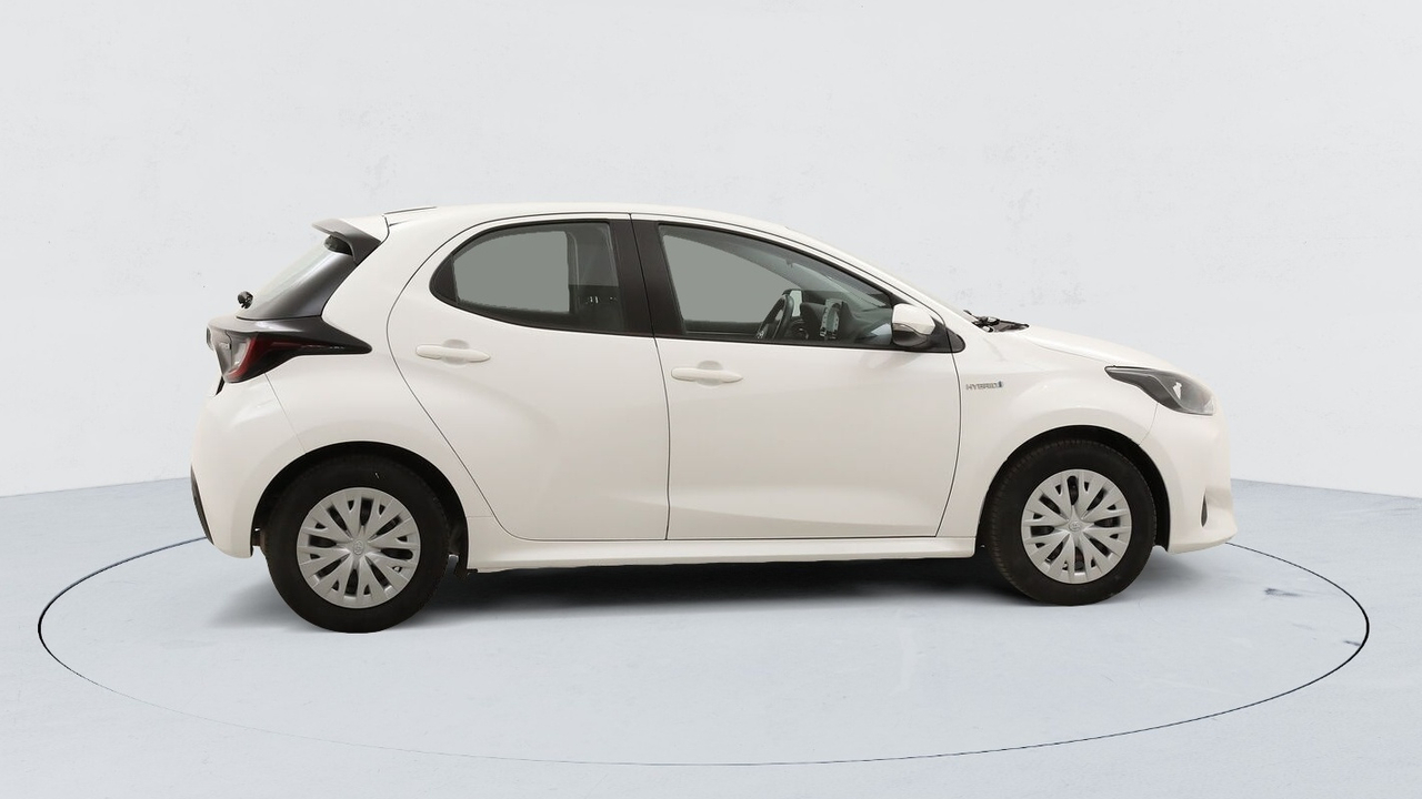 Toyota Yaris 4 — photo 6