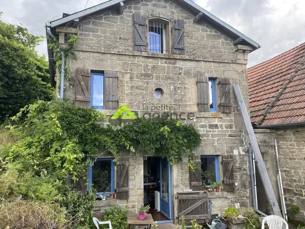 Ensemble immobilier à finir de rénover
