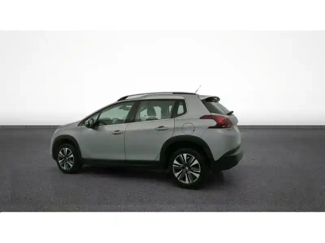 Peugeot 2008 1.2 puretech 110ch s&amp;s eat6 — photo 5