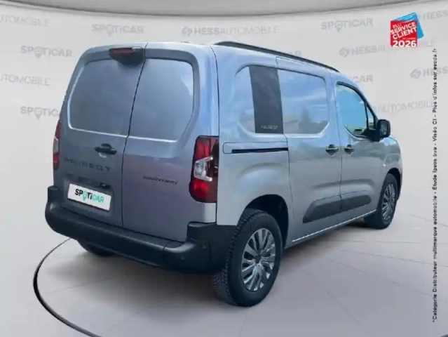 Peugeot Partner m diesel 130ch automatique pro skill — photo 21