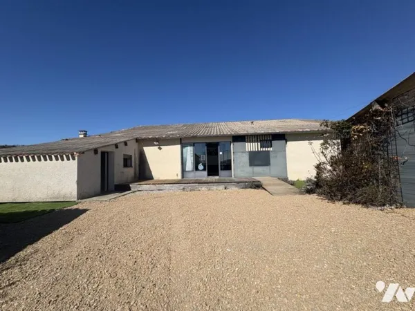 Maison 3 pièces 165 m²